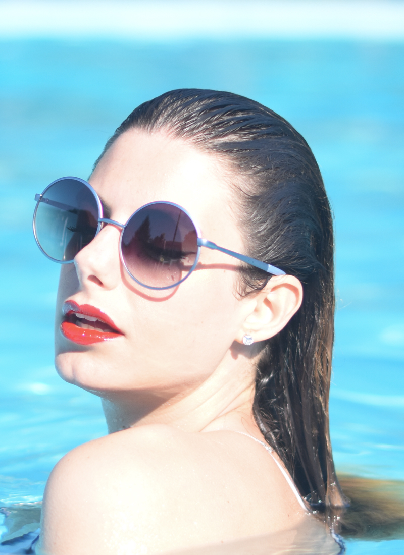 giulia-de-martin-cacharel-sunglasses-limited-edition-round-blue-red-lips-ysl-mondottica-eyewear-round-frame-paris-behindmyglasses-com-blog-blogger-sunglasses-sunnies-eyewear-hm-9