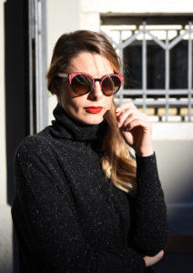 prada-sunglasses-fall-winter-2017-2018-behidn-my-glasses-eyewear-blog-giulia-de-martin-shades-sunnies-colors-pink-red-lips