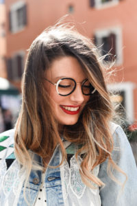 Giulia-de-martin-woow-eyeglasses-lunettes-2018-french-eyewear-BLAST-1-2-blog-eyewear-behind-my-glasses-influncer