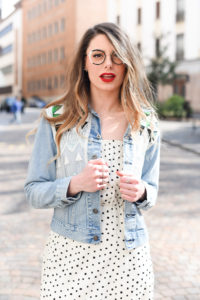 Giulia-de-martin-woow-eyeglasses-lunettes-2018-french-eyewear-BLAST-1-2-blog-eyewear-behind-my-glasses-influncer