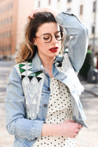 Giulia-de-martin-woow-eyeglasses-lunettes-2018-french-eyewear-BLAST-1-2-blog-eyewear-behind-my-glasses-influncer