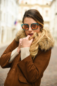 giulia de martin behind my glasses eyewear influencer blogger content creator blog sunglasses eyeglasses face è face paris sunglasses fall winter 2018 frame woman -17