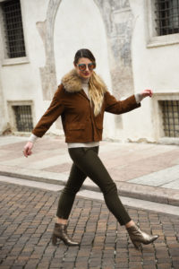 giulia de martin behind my glasses eyewear influencer blogger content creator blog sunglasses eyeglasses face è face paris sunglasses fall winter 2018 frame woman -17
